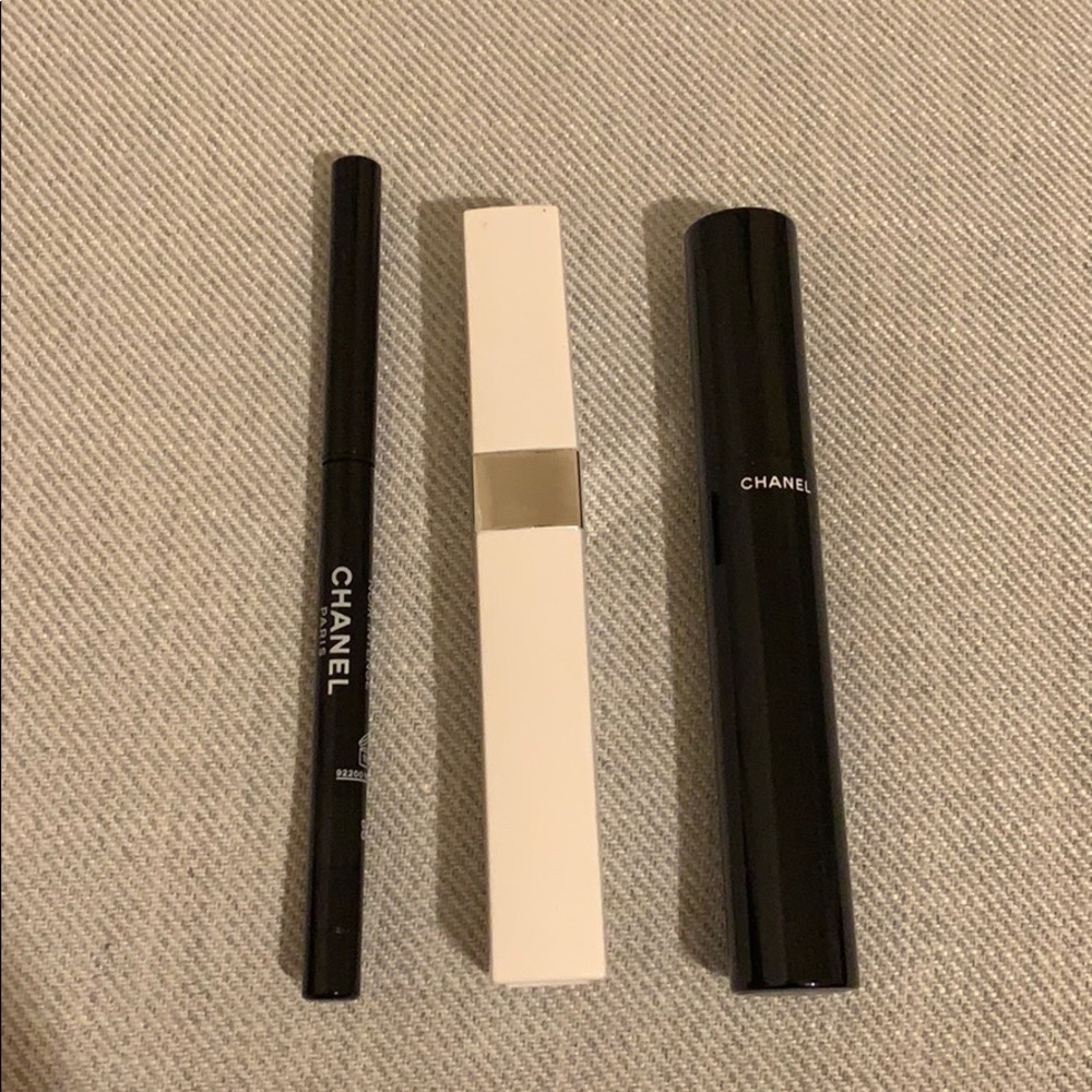 Chanel Eyes to Mesmerize Set